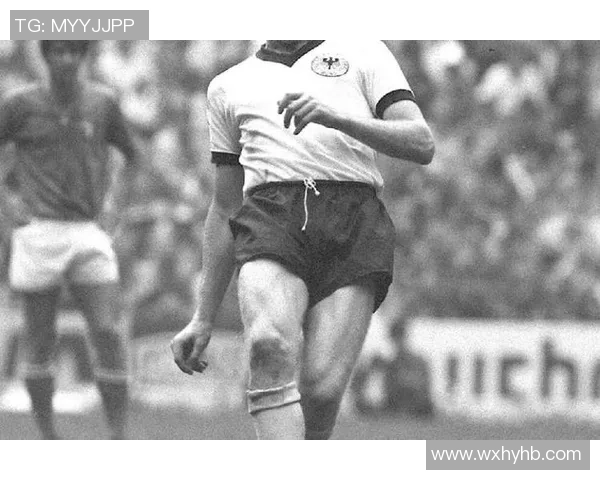 足球巨星风采与传奇:从球场英雄到全球偶像的崛起与影响